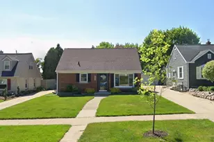 2531 N 80th St, Wauwatosa, WI 53213 - Photo 1