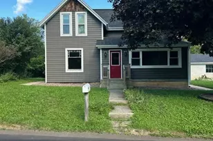 W301N9546 O Neil Rd, Hartland, WI 53029 - Photo 1