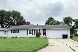 3326 Spruce St, Janesville, WI 53546 - Photo 1