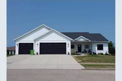 820 Seymour Street, Waupun, WI 53963 - Photo 1