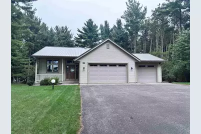 911 Saddle Ridge, Portage, WI 53901 - Photo 1