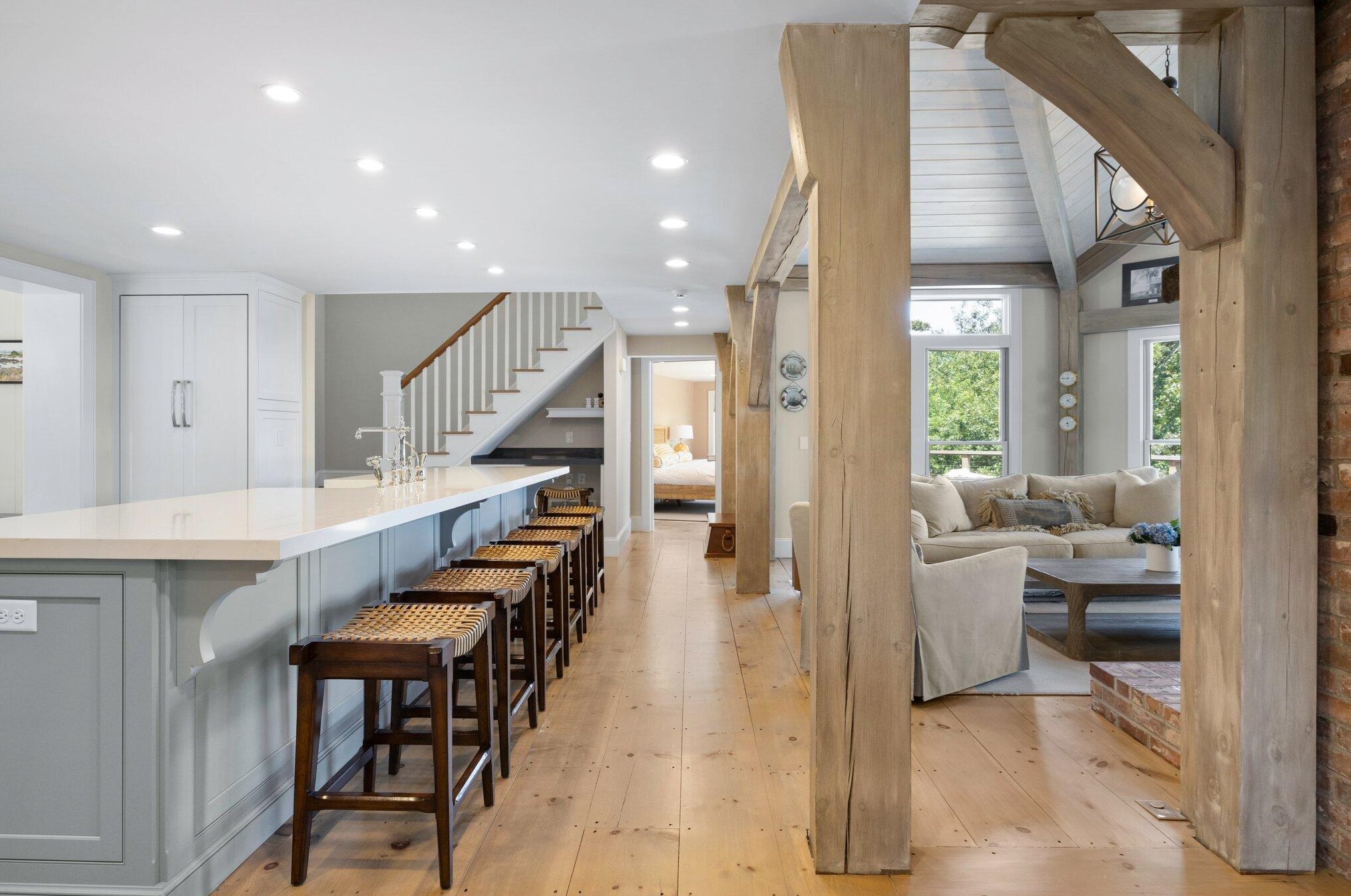 317 Orleans Rd, Orleans MA  02653-4002 exterior