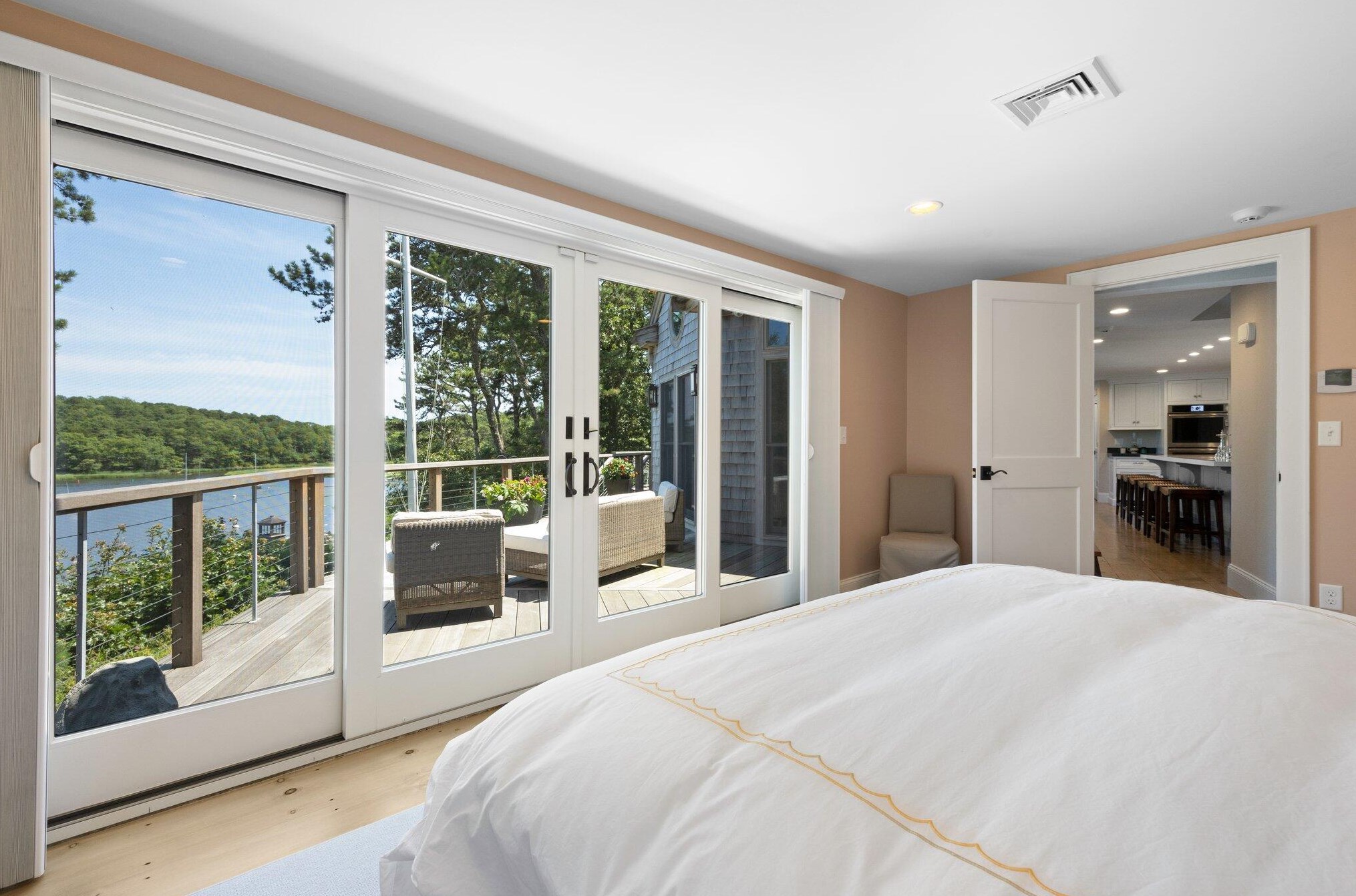 317 Orleans Rd, Orleans MA  02653-4002 exterior