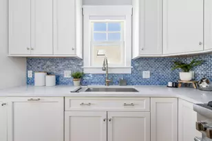 7 Collins Ave, Dennis, MA 02638 - Photo 5