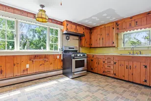 22 Browne St, Provincetown, MA 02657 - Photo 13