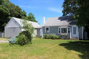 72 Grove St, Barnstable, MA 02601 - Photo 3