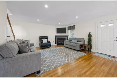 56 Carriage Shop Road #Unit 4, Falmouth, MA 02536 - Photo 7