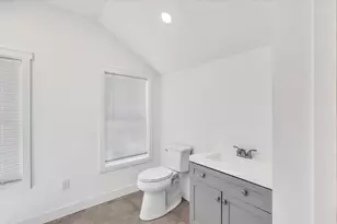 35 Locust St, Wareham, MA 02558 - Photo 23