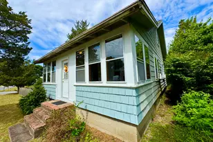 70 Wings Neck Rd, Bourne, MA 02559 - Photo 3