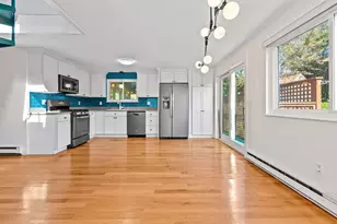 16 Off Conwell St, Provincetown, MA 02657 - Photo 5