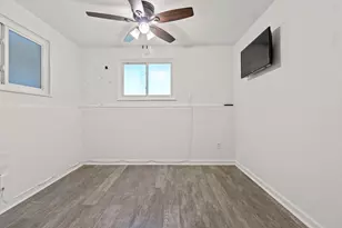 16 Off Conwell St, Provincetown, MA 02657 - Photo 19