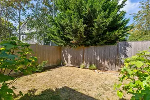 16 Off Conwell St, Provincetown, MA 02657 - Photo 23