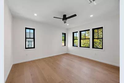 624 Commercial Street, Provincetown, MA 02657 - Photo 27