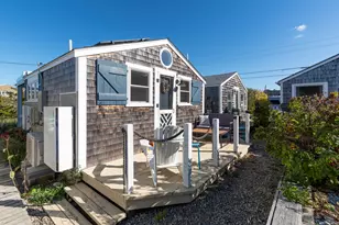 21 Dewey Ave, Provincetown, MA 02657 - Photo 5