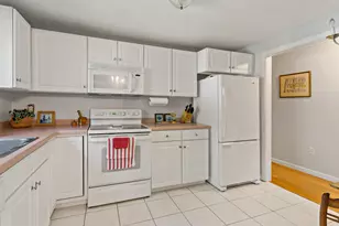 18 Executive Dr, Mashpee, MA 02649 - Photo 9