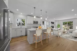 213 N Falmouth Hwy, Falmouth, MA 02556 - Photo 9