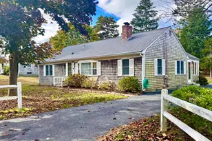 7 Delta St, Barnstable, MA 02601 - Photo 3