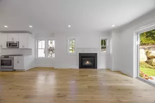 213 N Falmouth Hwy, Falmouth, MA 02556 - Photo 15