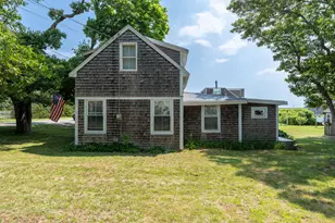 50 Canonicus Ave, Oak Bluffs, MA 02557 - Photo 5