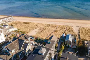 405 Commercial St, Provincetown, MA 02657 - Photo 23