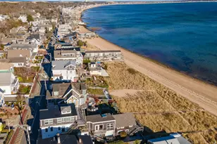 405 Commercial St, Provincetown, MA 02657 - Photo 37