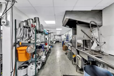 317 Commercial Street, Provincetown, MA 02657 - Photo 33