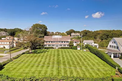 18 Mount Vernon Avenue, Barnstable, MA 02647 - Photo 5