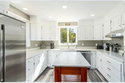 9 Honeysuckle Lane, Orleans, MA 02653 - Photo 5
