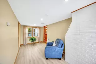 2 Candlewood Ln, Yarmouth, MA 02673 - Photo 5