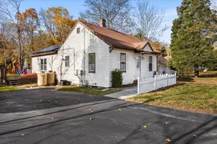 563 County Rd, Rochester, MA 02770 - Photo 5