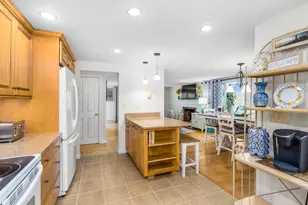 32 Schooner St, Yarmouth, MA 02673 - Photo 9