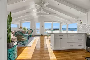 535 Commercial St, Provincetown, MA 02657 - Photo 13