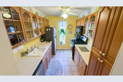 300 Buck Island Road #APT 14F, Yarmouth, MA 02673 - Photo 5