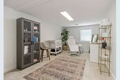 712 Main Street, Barnstable, MA 02601 - Photo 21