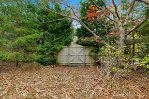 10 Peases Point Rd, Edgartown, MA 02539 - Photo 23