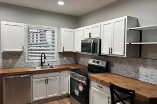 131 Stewart St, Fall River, MA 02720 - Photo 15