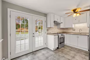 130 Old Barnstable Rd, Falmouth, MA 02536 - Photo 9