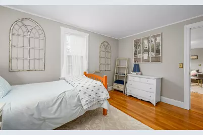 129 Hamlin Avenue, Falmouth, MA 02540 - Photo 13