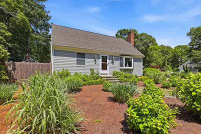 197 Monomoscoy Road, Mashpee, MA 02649 - Photo 15