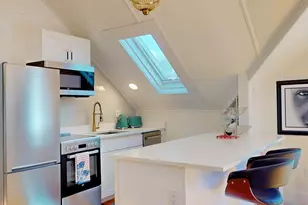 54 Commercial St, Provincetown, MA 02657 - Photo 23