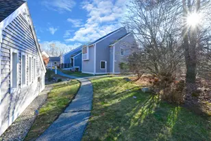 40 Woodrise, Falmouth, MA 02540 - Photo 3