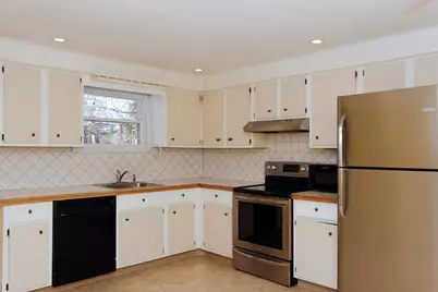 29 Wenonah Road, Buzzards Bay, MA 02532 - Photo 5