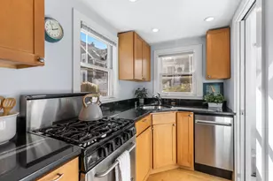 49 Bradford St, Provincetown, MA 02657 - Photo 9