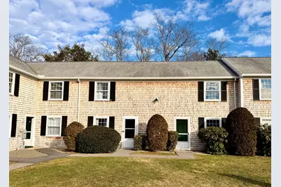 135 W Main Street #APT 41, Barnstable, MA 02601 - Photo 3