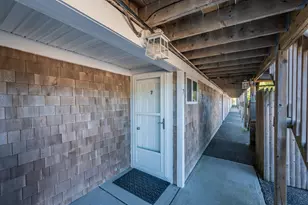 132 Shore Rd, Truro, MA 02652 - Photo 3