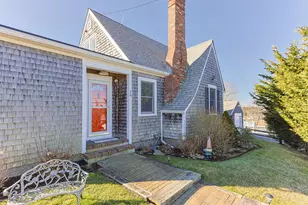 26 Winslow St, Provincetown, MA 02657 - Photo 3