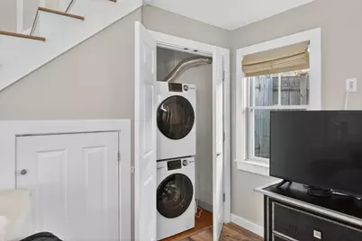 16 Conwell Street #Unit 3, Provincetown, MA 02657 - Photo 9