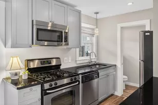 16 Conwell St, Provincetown, MA 02657 - Photo 11