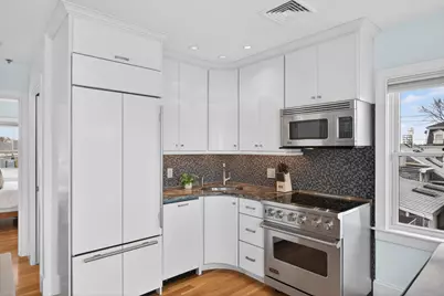 333 Commercial Street #9, Provincetown, MA 02657 - Photo 21