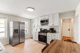 20 Fairmount St, Everett, MA 02149 - Photo 3